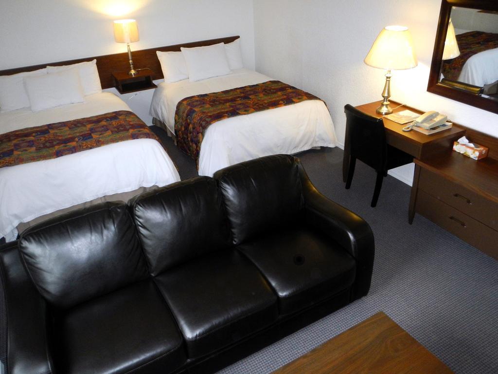 Motel Mayfair 2*