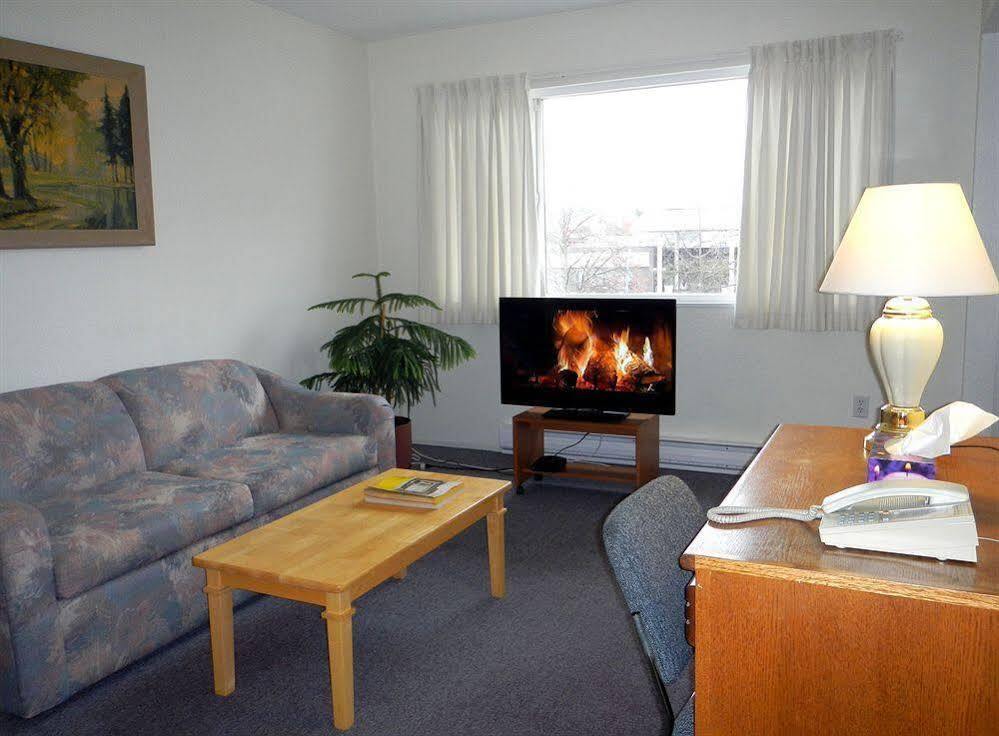 Mayfair Motel 2*
